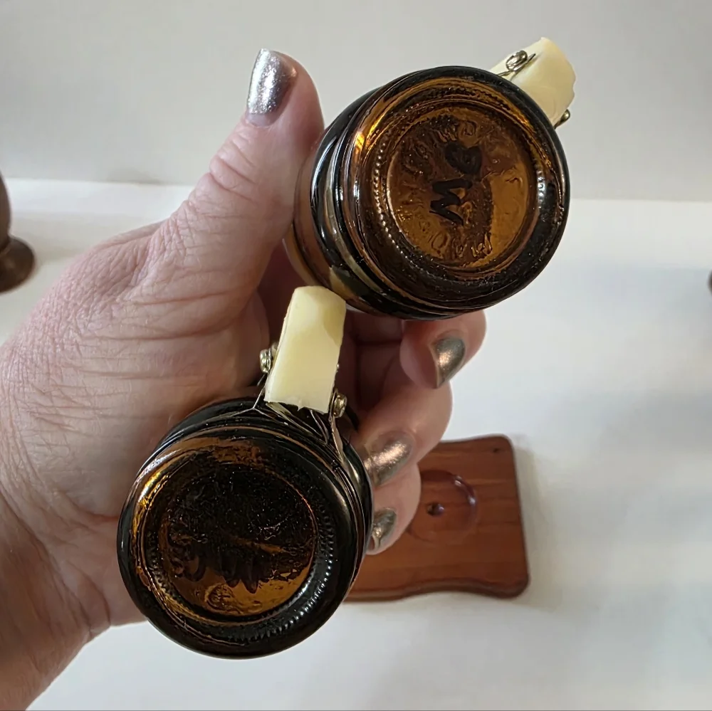 Vtg Amber Glass Mug Salt Pepper Shaker W Base #290